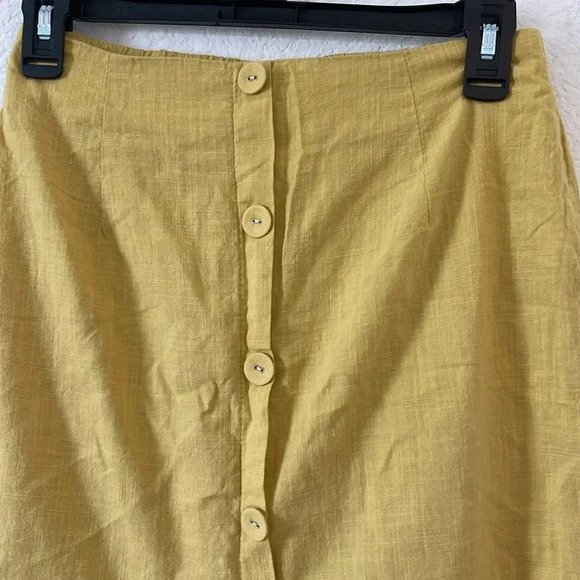 EUC | Shein | Elastic Waist Pull on Skirt with Buttons | Gold | Sz S - Picture 3 of 8